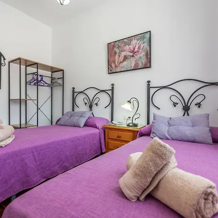 Dos Hermanas * Frigiliana